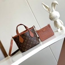 LV Shopping Bags